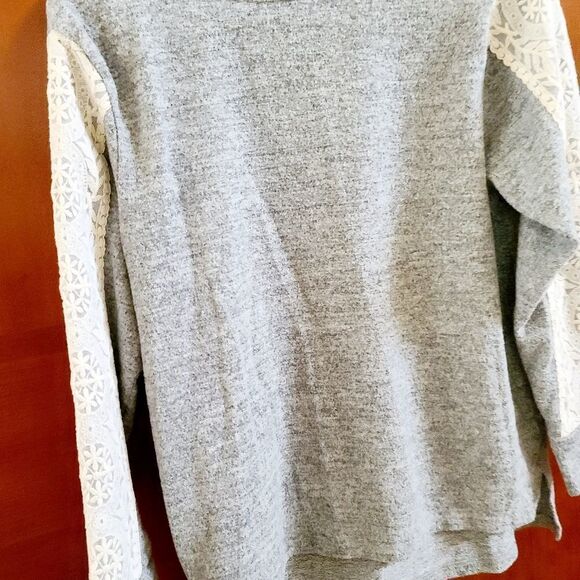 Flora Nikrooz women's lace sleeve top - Picture 6 of 12